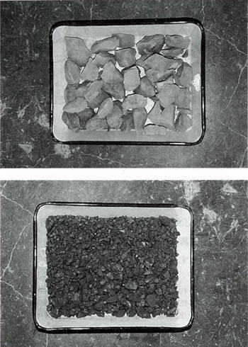 写真－1.泥岩の乾湿繰返しによる細粒化の例　（上）繰返し前，（下）2回繰返し後